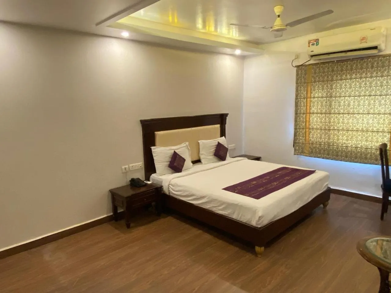 Hotelmaple Ridge Tajganj 3*,