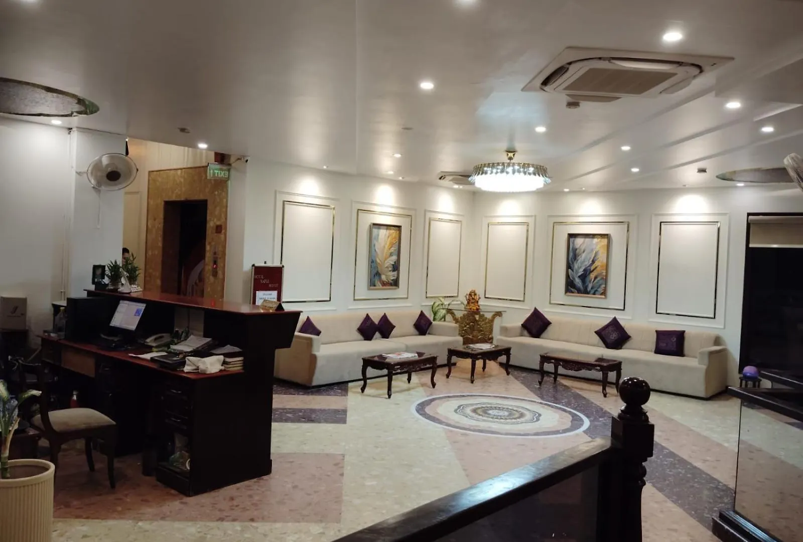 Hotelmaple Ridge Tajganj India