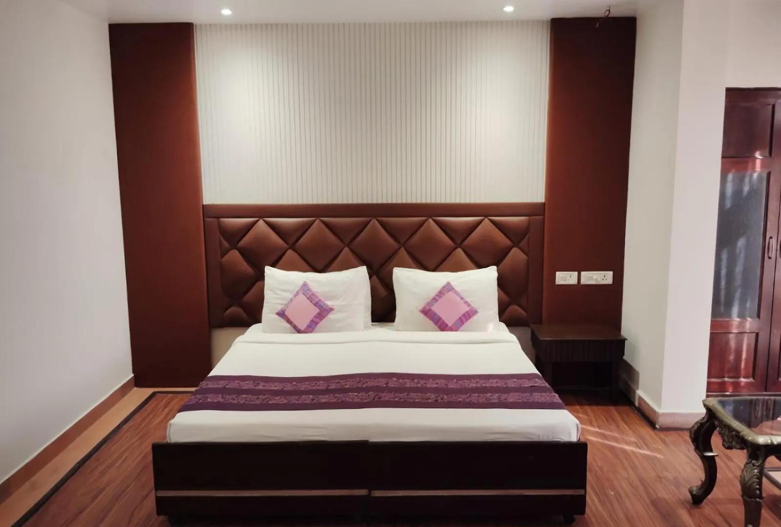 Hotelmaple Ridge Tajganj 3*,